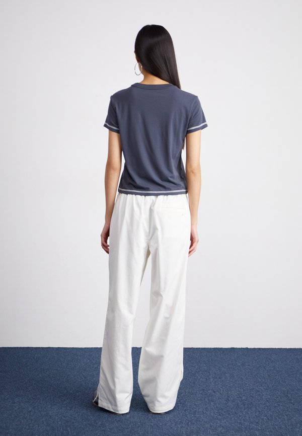 Nike Sportswear SPORTSWEAR COLLECTION