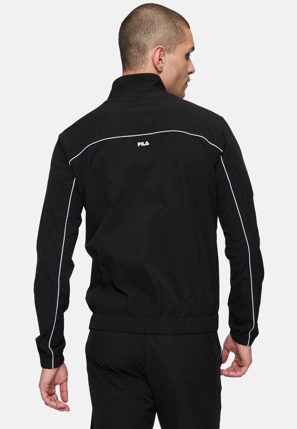 Fila LABOVE
