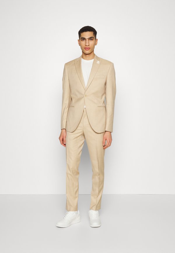 Isaac Dewhirst THE WEDDING SUIT