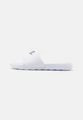 Nike Sportswear NIKE VICTORI ONE SLIDE UNISEX - Mules - white/black
