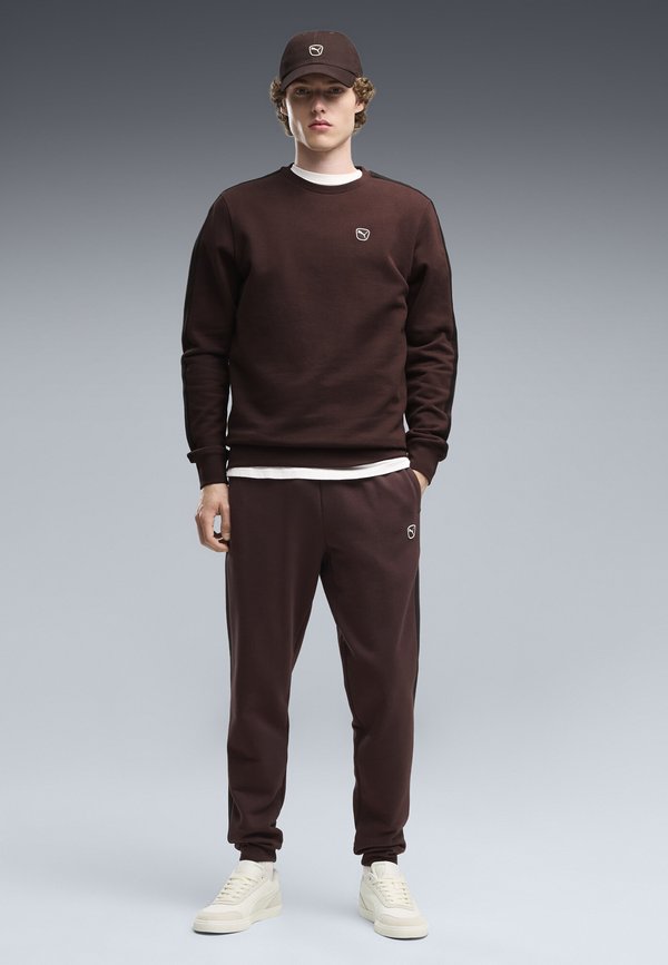 Puma ESSENTIALS ELEVATED JOGGINGHOSE - Tracksuit bottoms - chocolate fondue