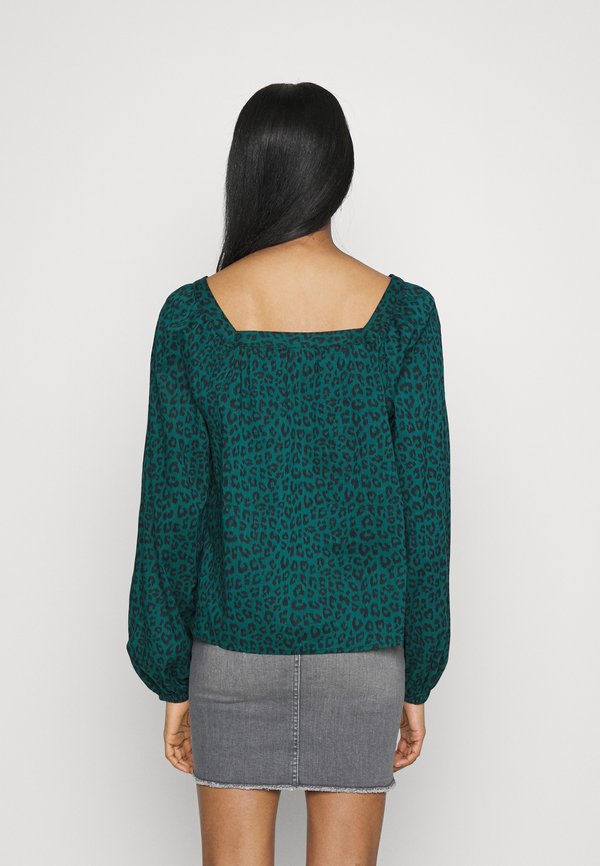 Gap Tall