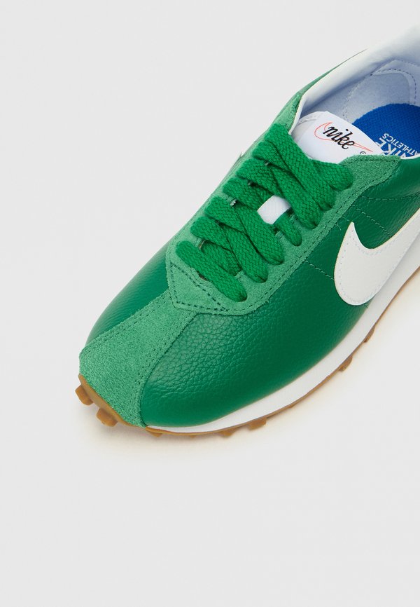 Nike Sportswear LD 1000 LX