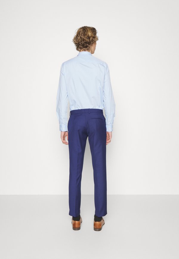 Isaac Dewhirst FASHION SUIT