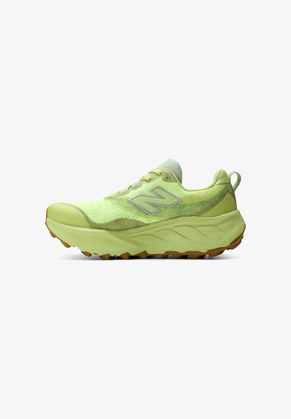 New Balance FRESH FOAM X HIERRO V9 - Trail running shoes - afterglow mosaic green