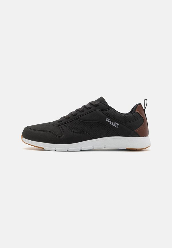 Pier One by Zalando