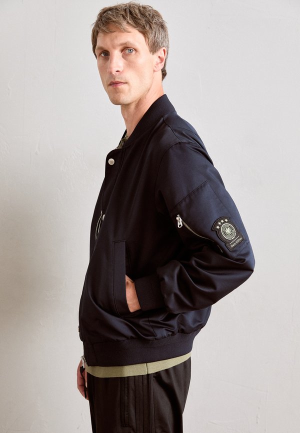 Marc O'Polo MARC O’POLO X DFB TRAVEL COLLECTION JACKET