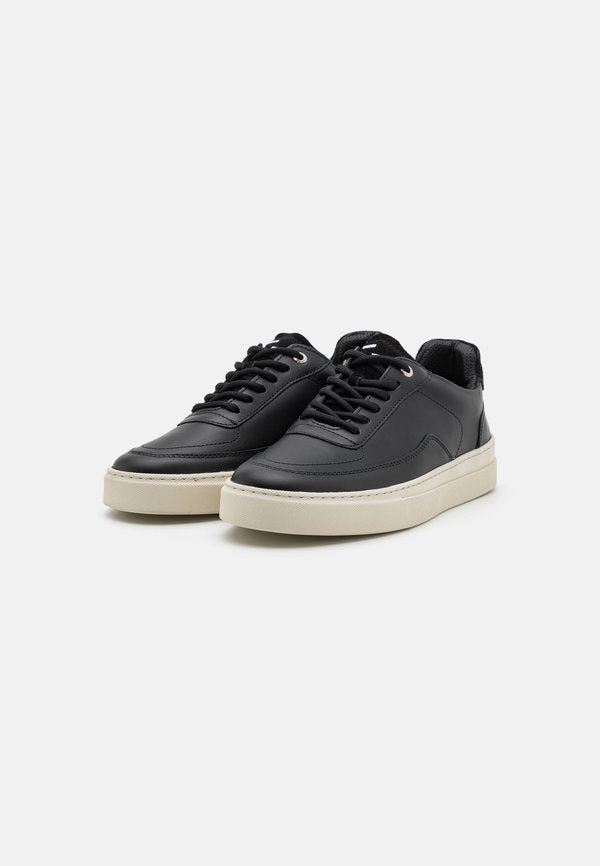 Filling Pieces MONDO VIERA