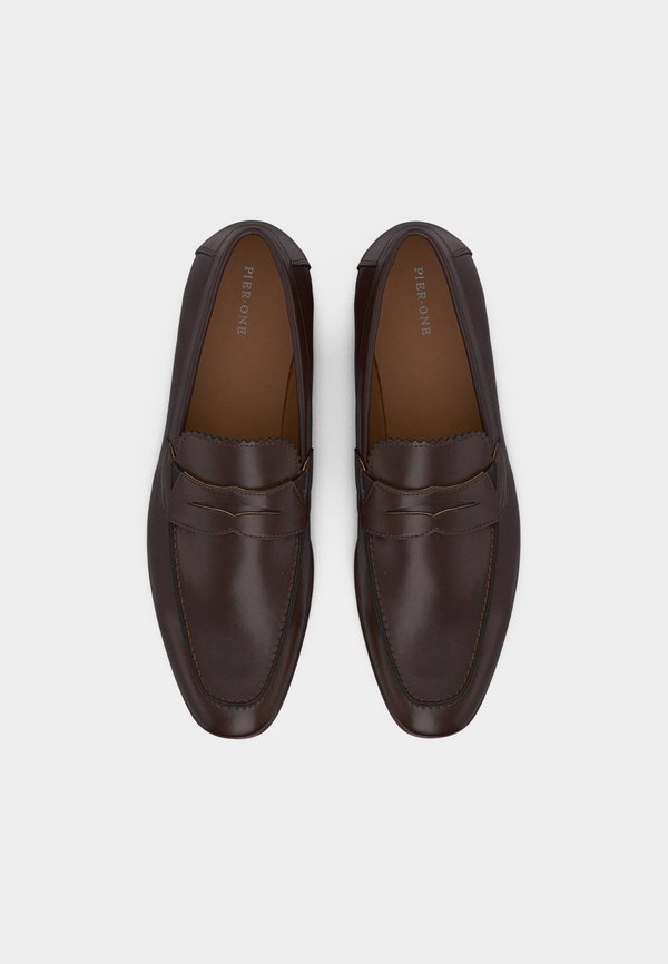 Pier One by Zalando