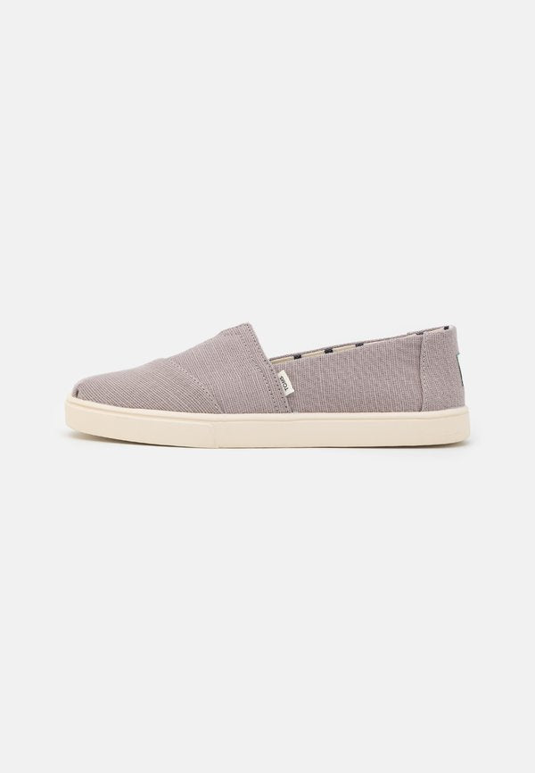 TOMS