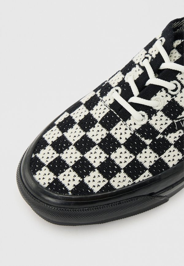 Vans PREMIUM AUTHENTIC 44 EK