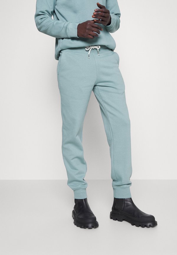 Pier One by Zalando