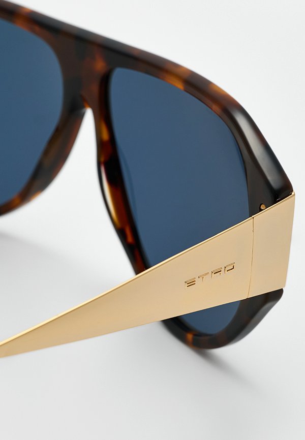 ETRO
