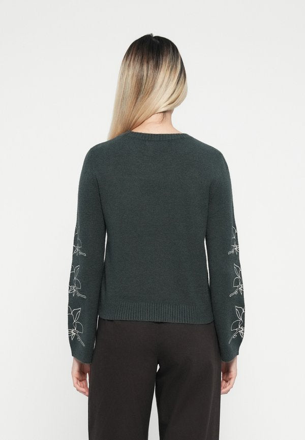 ONLY ONLATIA FLOWER O NECK