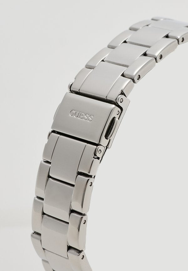 Guess SLOANE