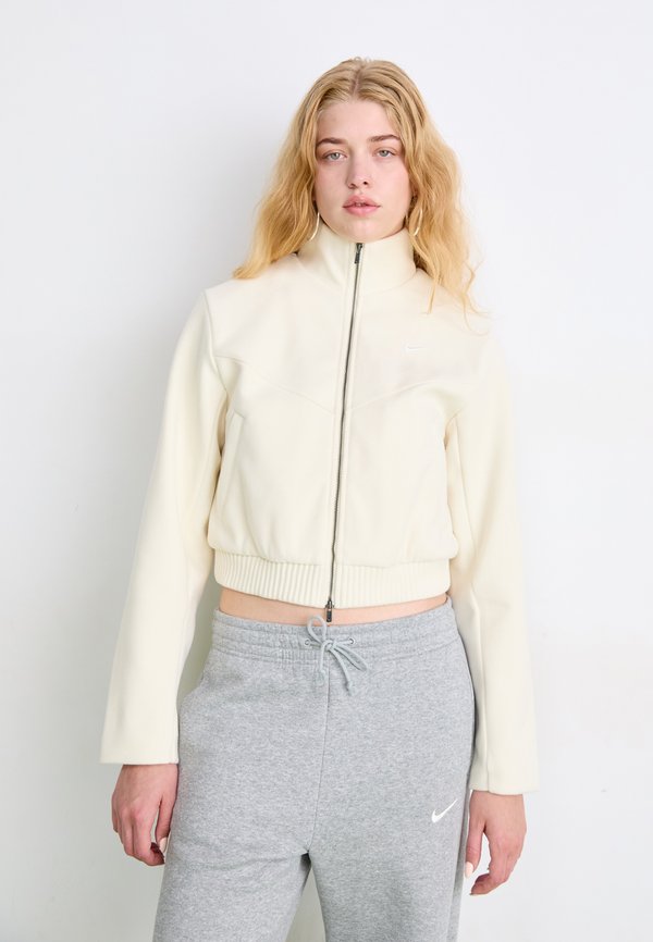 Nike Sportswear TAILORED