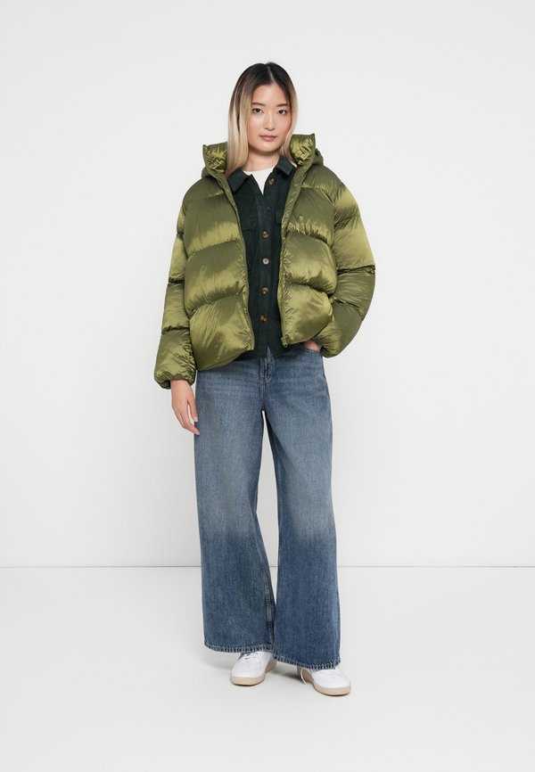 Pieces PCMILLA SHINY PUFFER JACKET HOOD