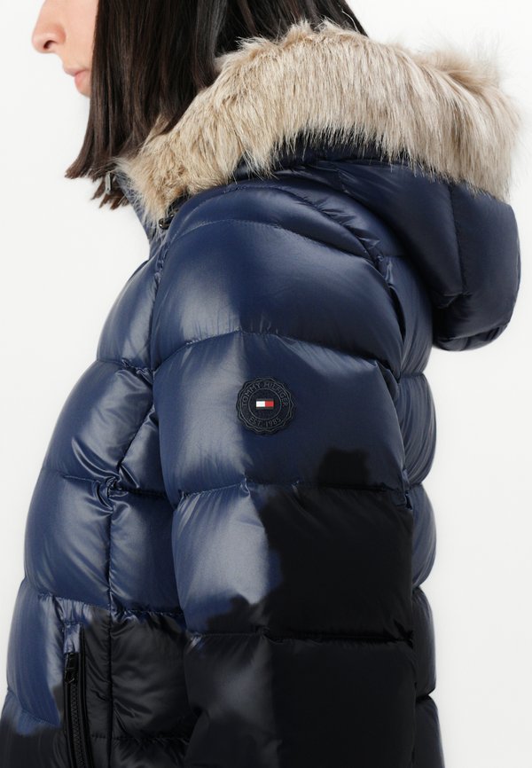 Tommy Hilfiger GLOSS JACKET
