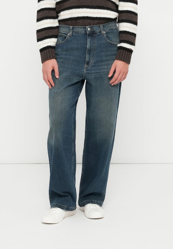 Tommy Jeans THEO FADED LOOSE JEANS