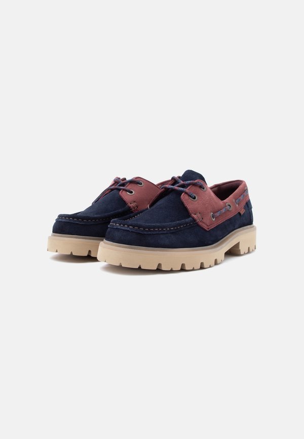 Clarks CLEYHILL