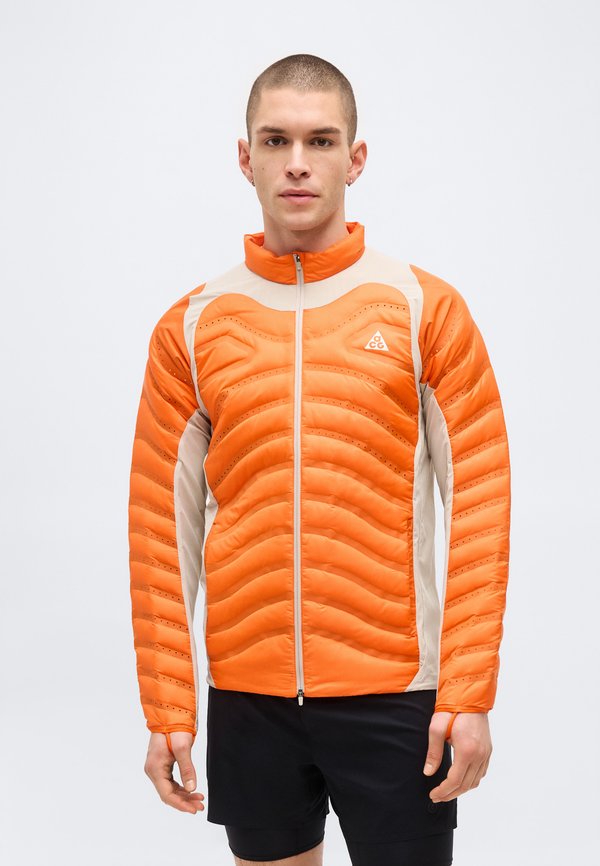 Nike ACG LAVA-LOFT
