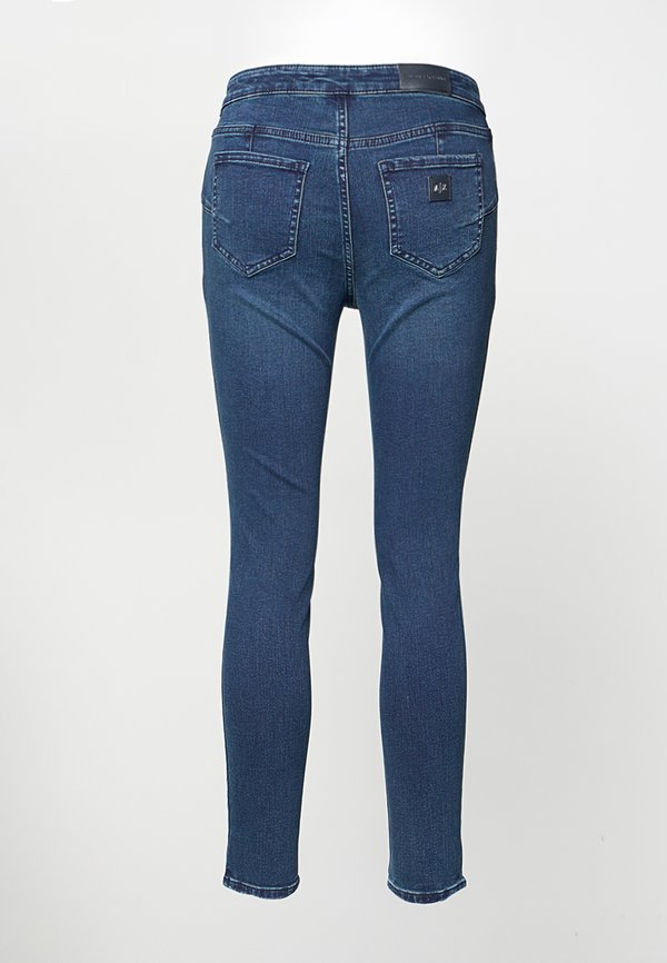 Armani Exchange