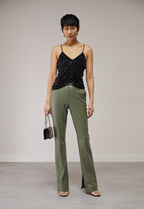 Norma Kamali SLIP DIANA