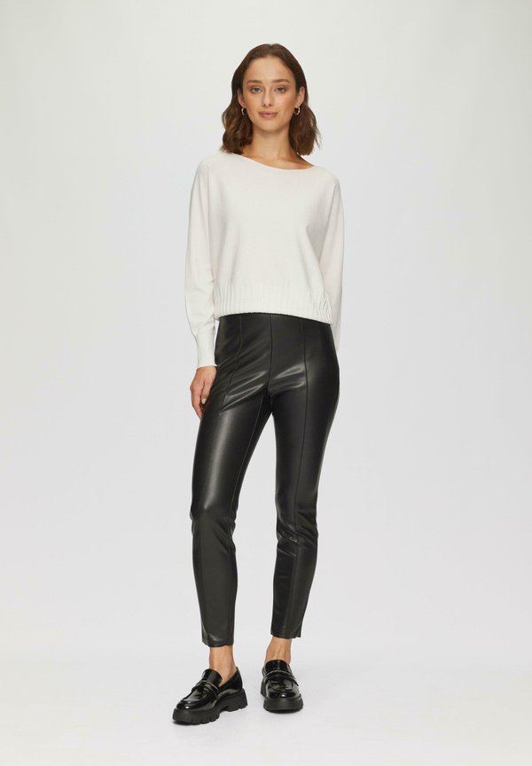 s.Oliver BLACK LABEL MIT STRUKTURMUSTER AM SAUM