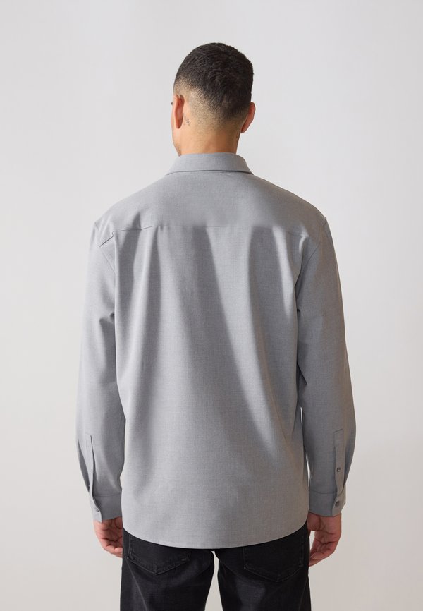 Pier One by Zalando