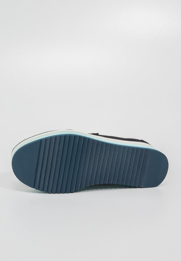 TOMS