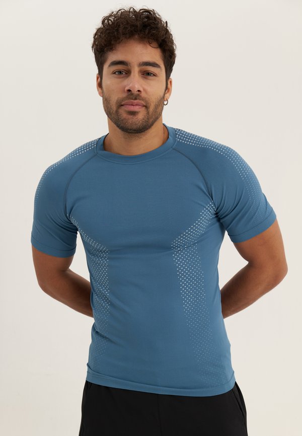 Pier One Sport by Zalando SHORT SLEEVE SEAMLESS