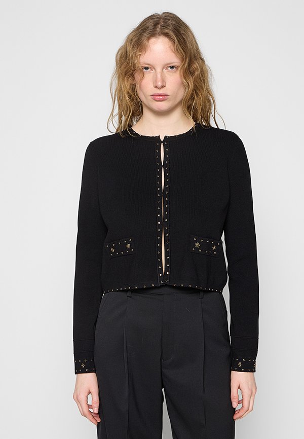 TWINSET