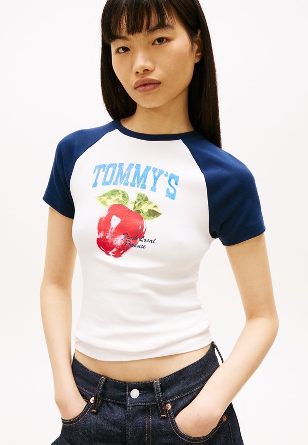 Tommy Jeans GRAPHIC SLIM RAGLAN T-SHIRT