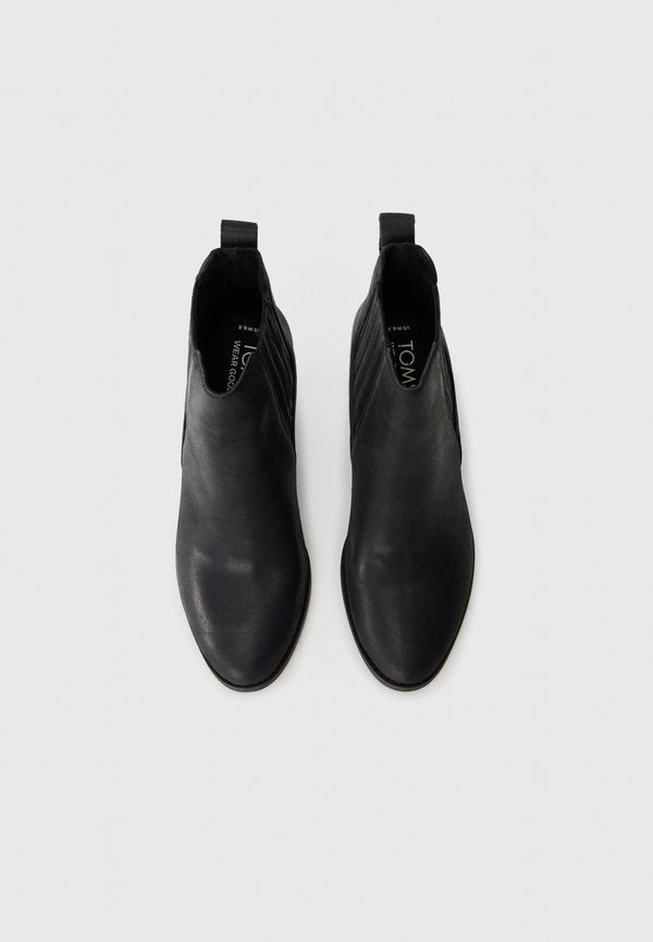 TOMS NOA