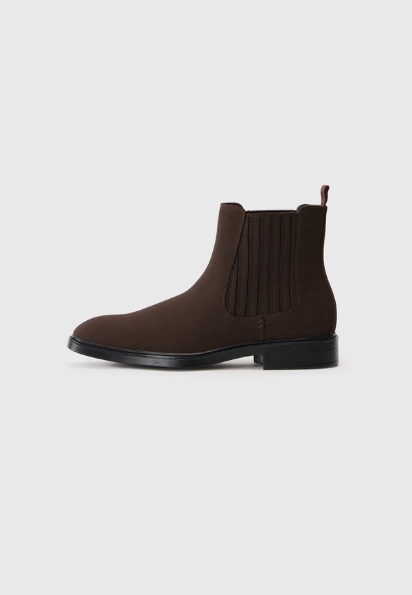 Pier One by Zalando