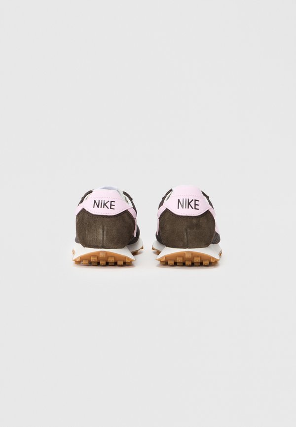 Nike Sportswear LD 1000