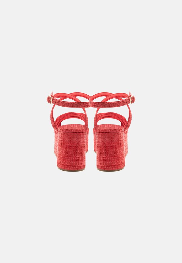 Loeffler Randall CHANNING PLATFORM