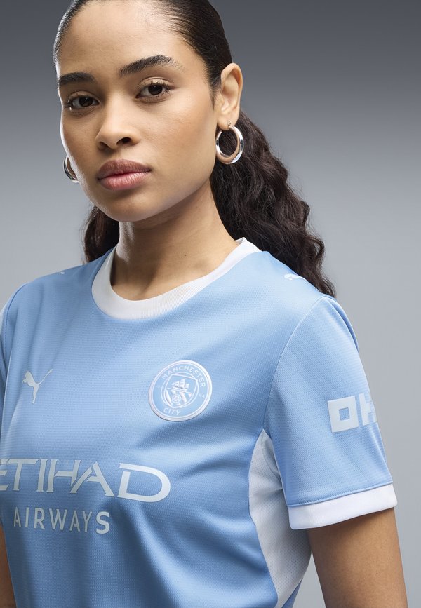 Puma MANCHESTER CITY 26/27 HEIMTRIKOT - Club wear - team light blue-icy blue