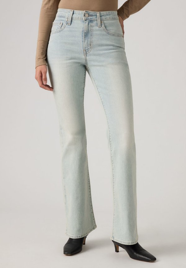 Levi's® 726® HIGH RISE FLARE