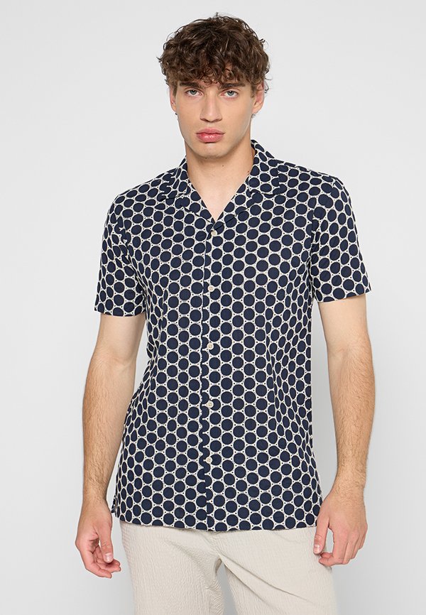 Lindbergh RELAXED FIT