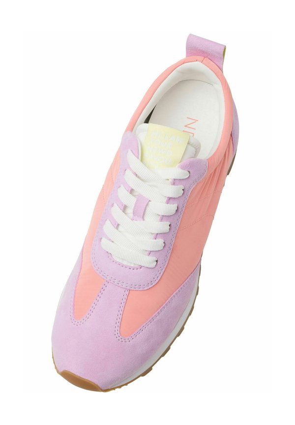 NEWD. SNEAKER