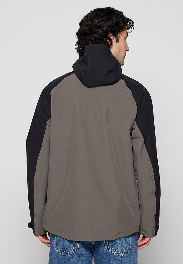 Reebok RODDEN WINDRUNNER