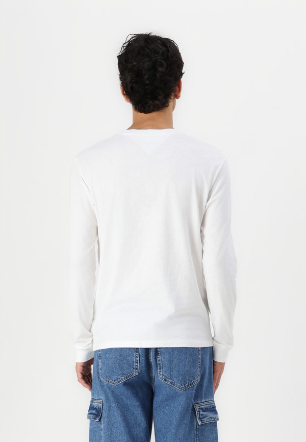 Tommy Jeans LINEAR CHEST TEE