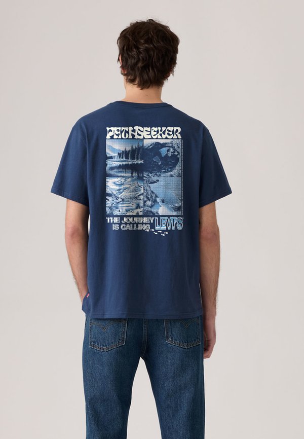 Levi's® RELAXED FIT TEE