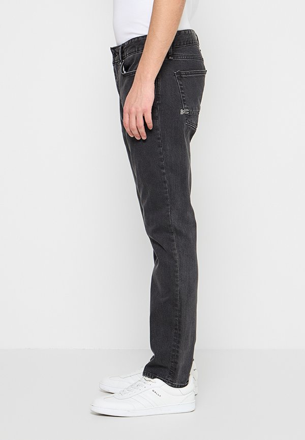 Denham RAZOR