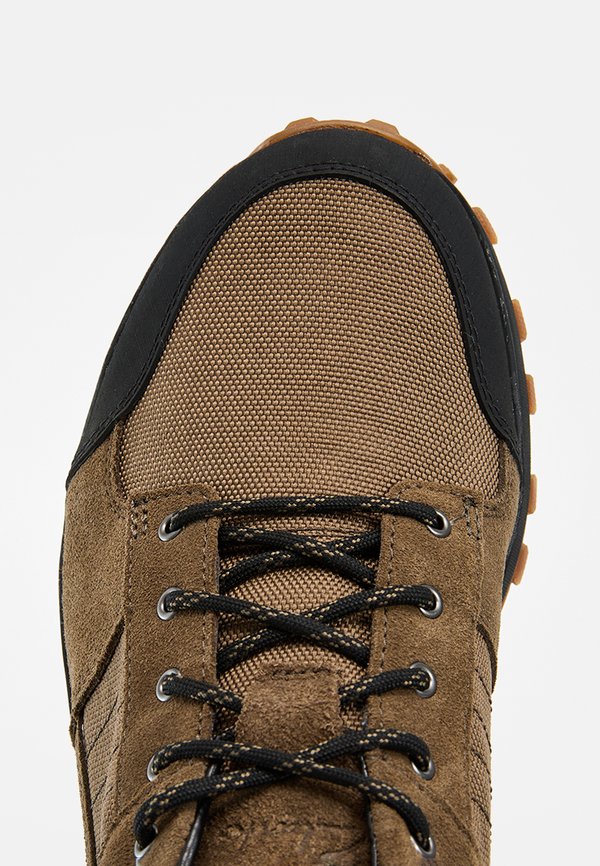 Clarks ATL