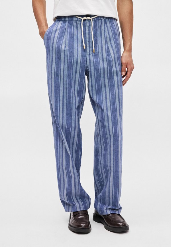 Scotch & Soda OLIVER PLEATED RELAXED STRAIGHT FIT