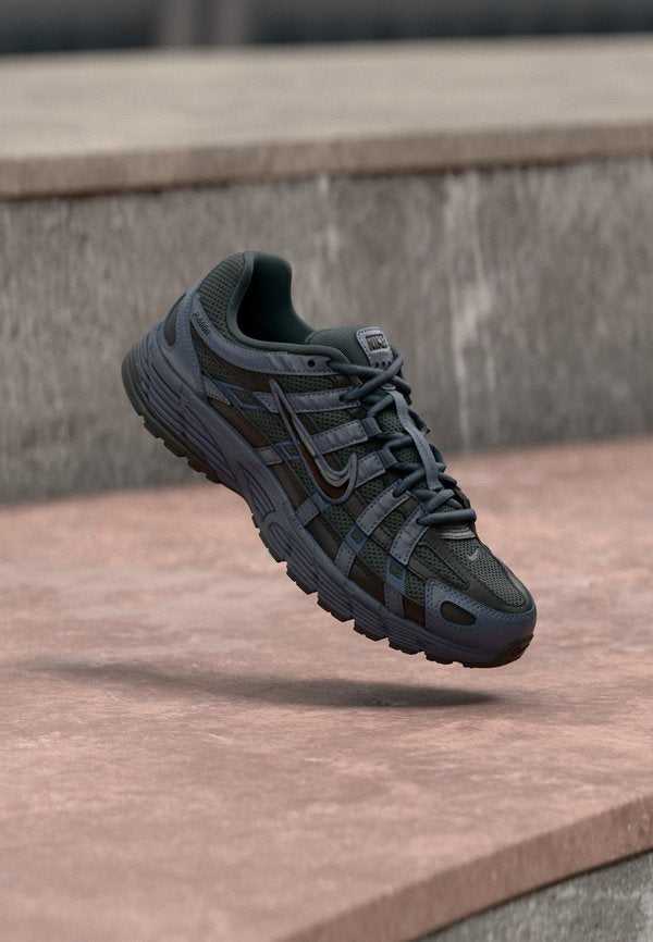 Nike Sportswear P 6000 - Trainers - dark smoke grey/black/carbon