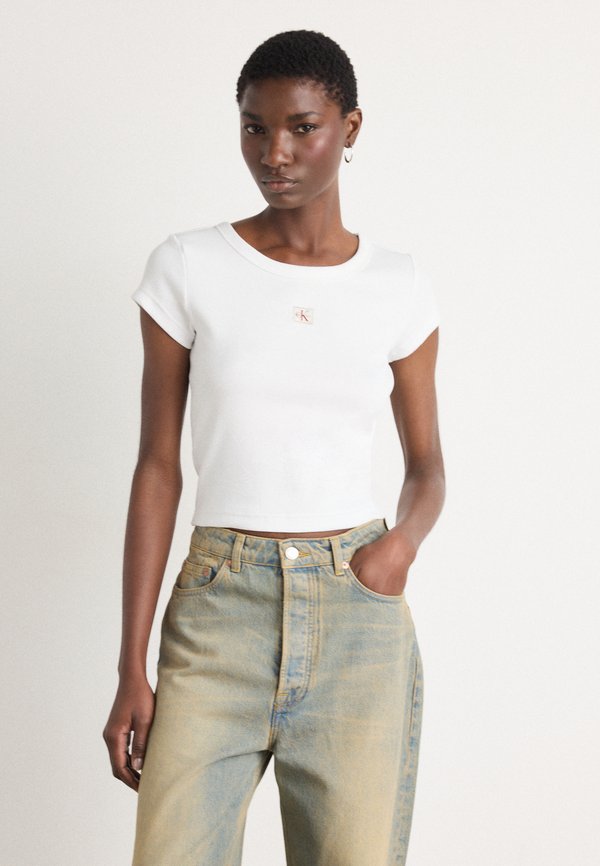Calvin Klein Jeans LABEL TEE - Basic T-shirt - brilliant white