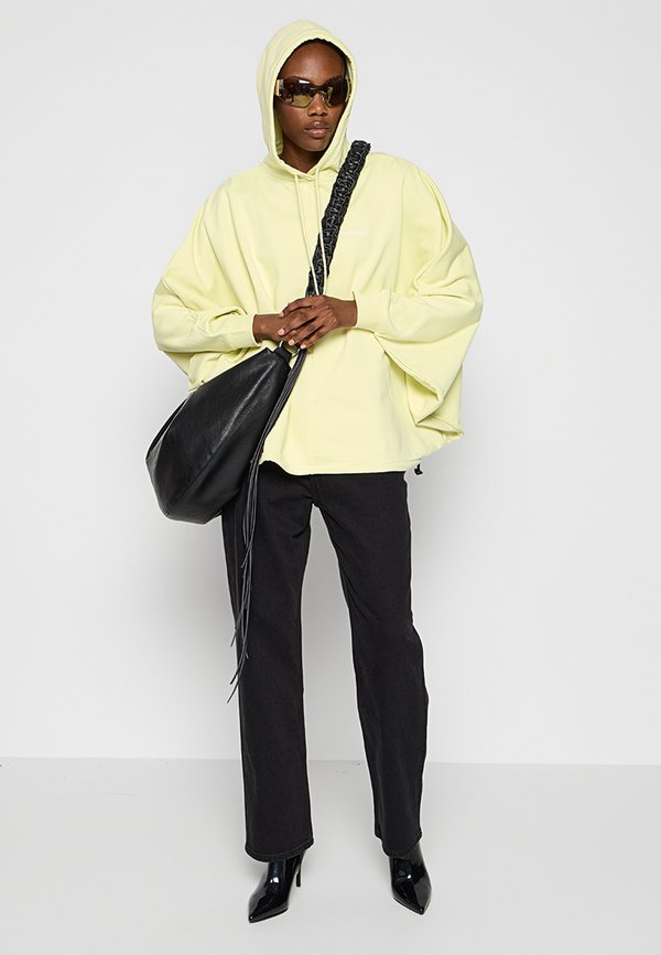 KARL LAGERFELD HUN'S PICK